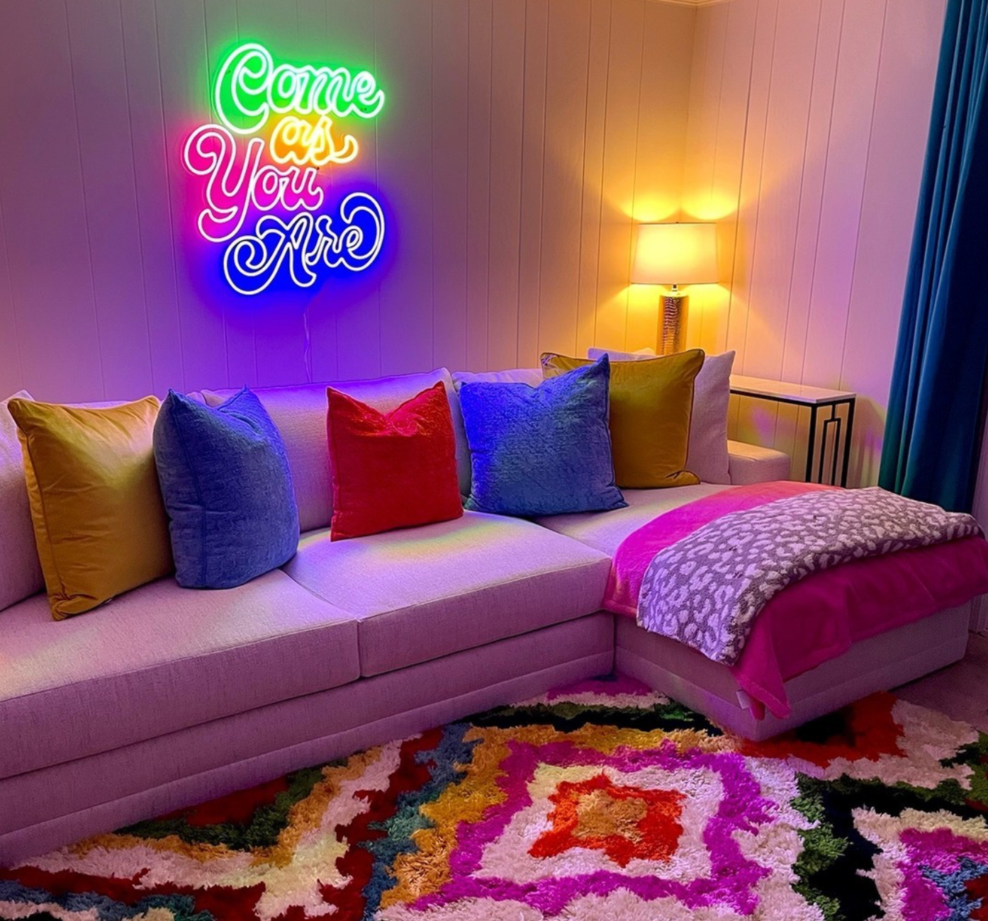 How to take THE perfect Instagram photo with your neon LED?